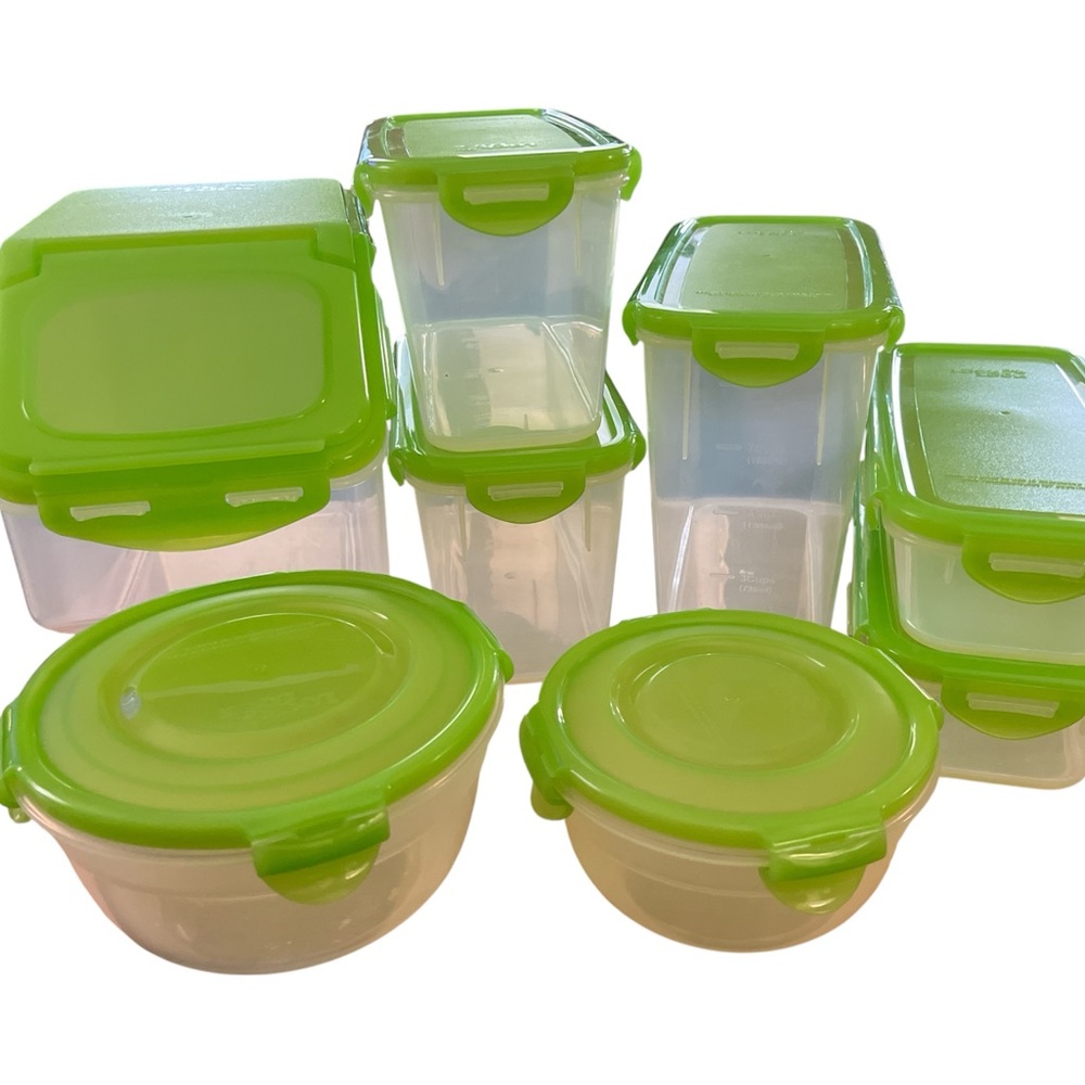 Lock n Lock Clear Containers with Green Lids Airtight Food Storage Container Set